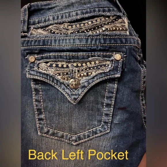 Miss Me Distressed Cropped Jeans - Picture 7 of 9